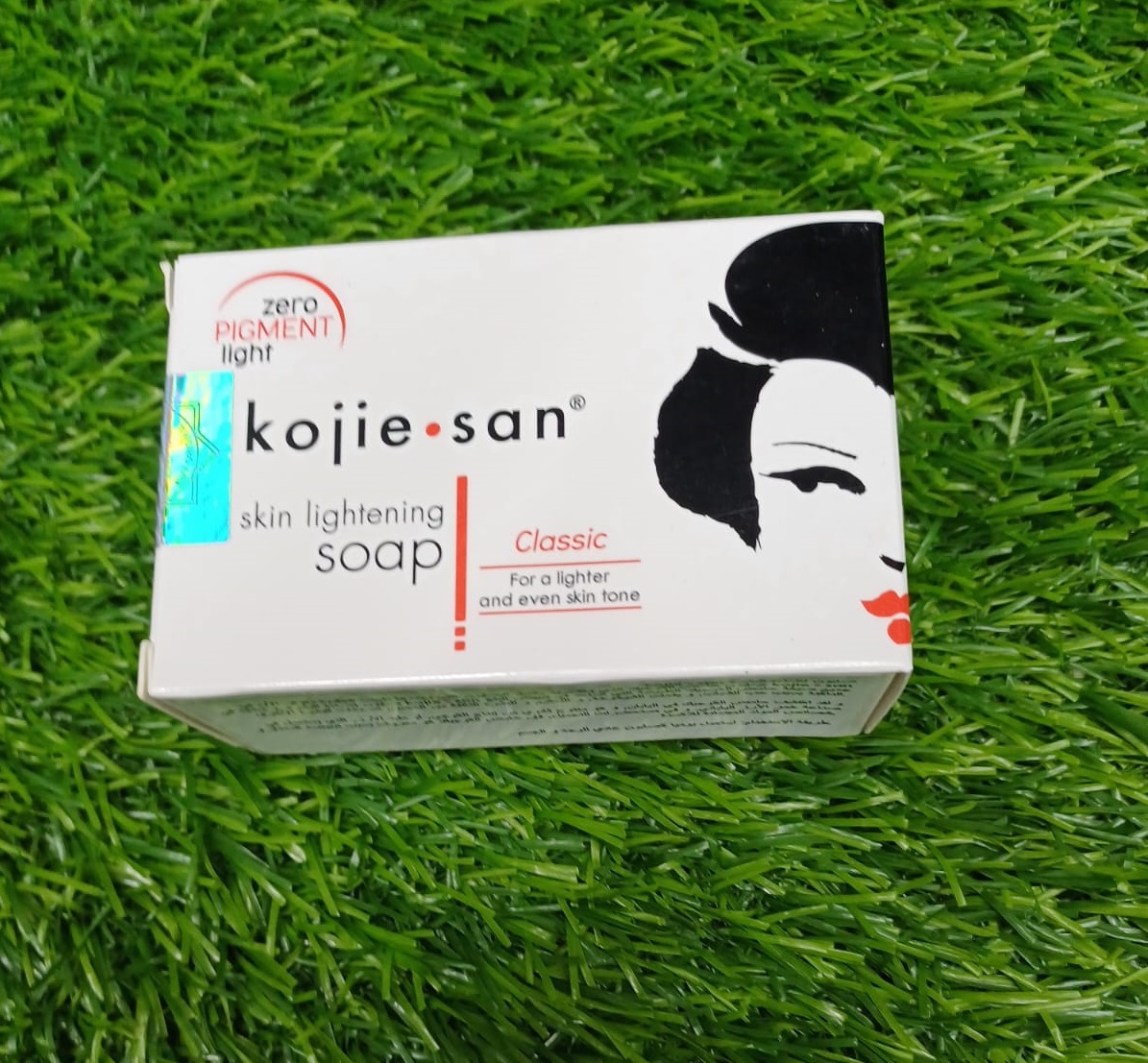 Kojie San Skin Lightening Soap 135g (Philippines)
